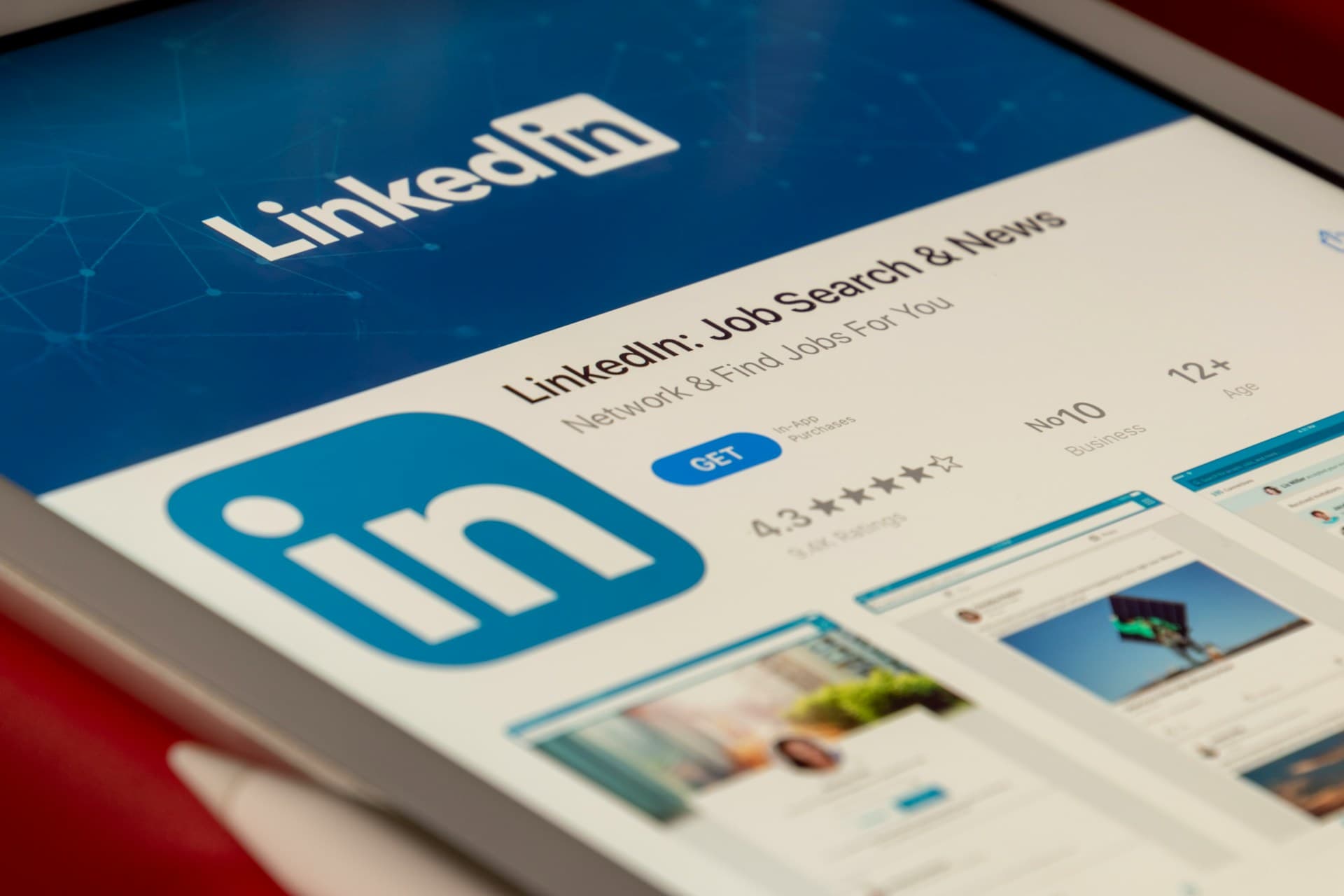LinkedIn message templates: 50+ examples for networking & outreach